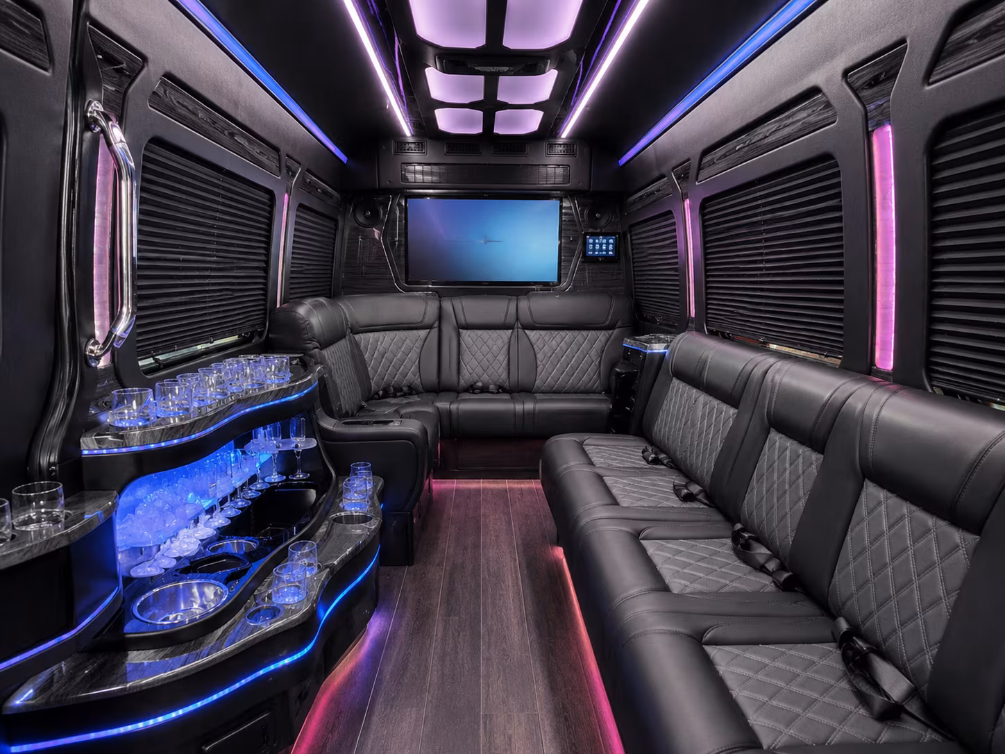 bus rental options for lakeland trips