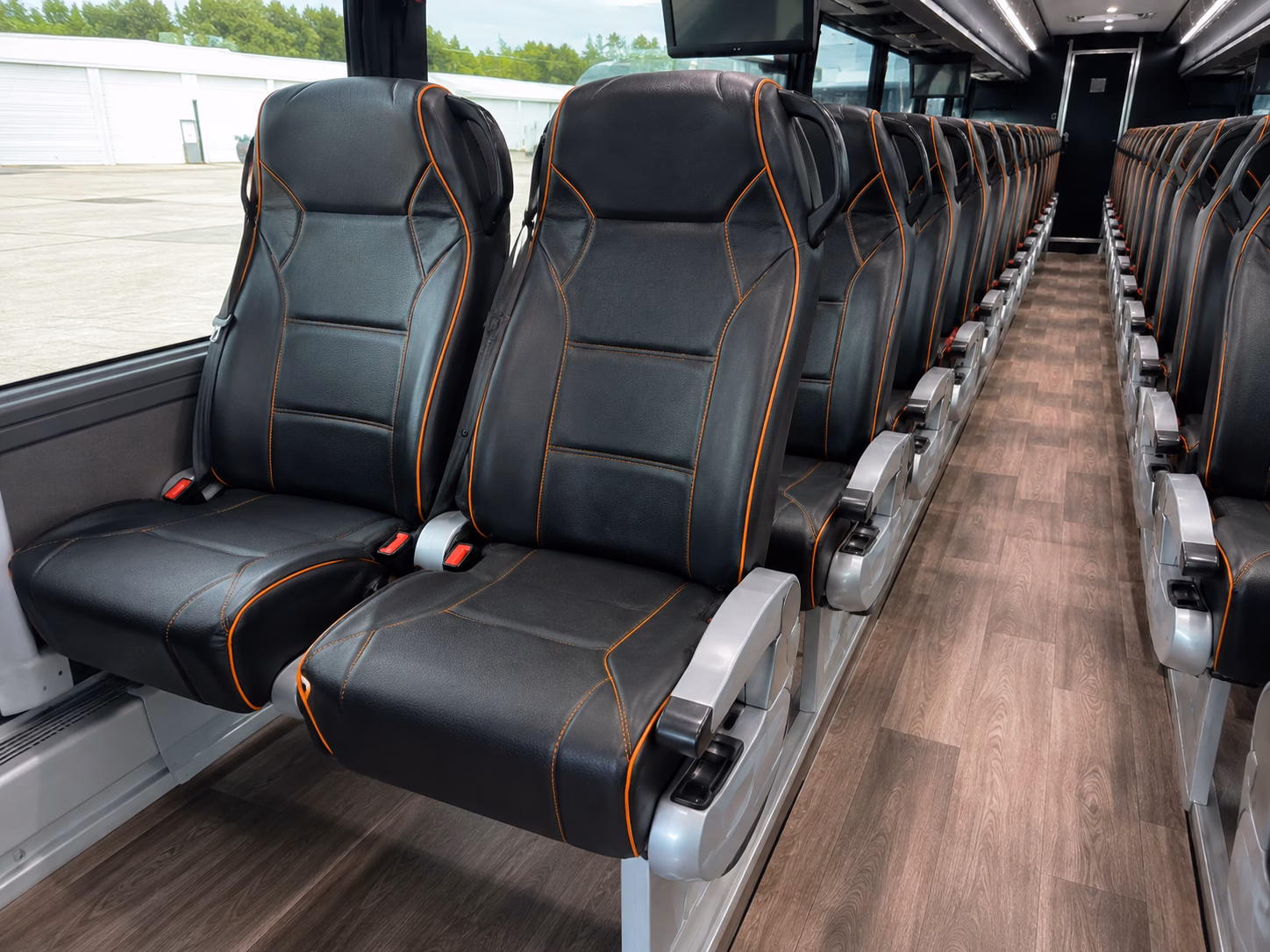 lakeland airport shuttles for military and government travel