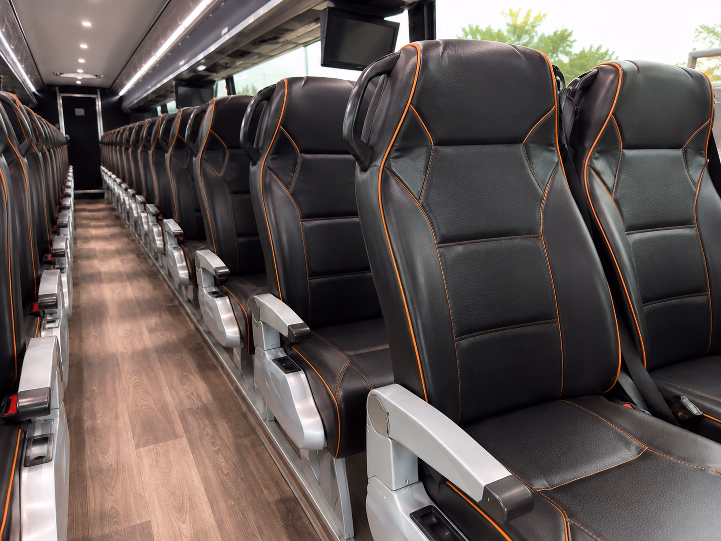 lakeland construction and film crew shuttle buses