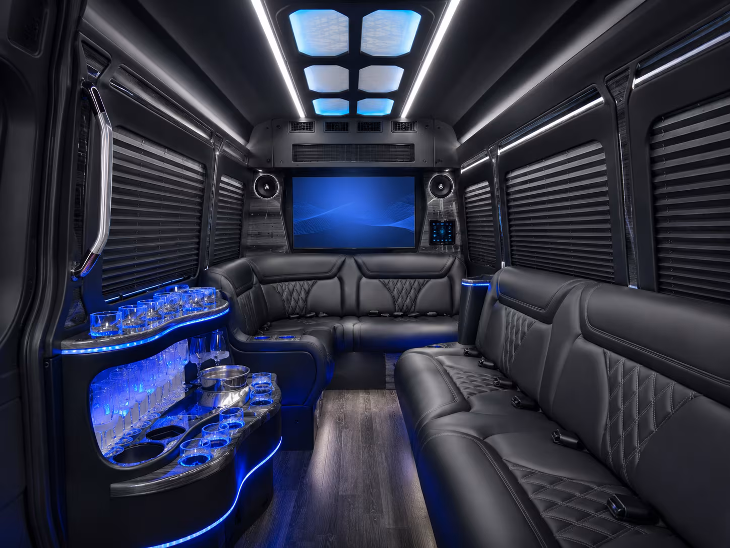 lakeland custom day trip and driving tour bus rentals